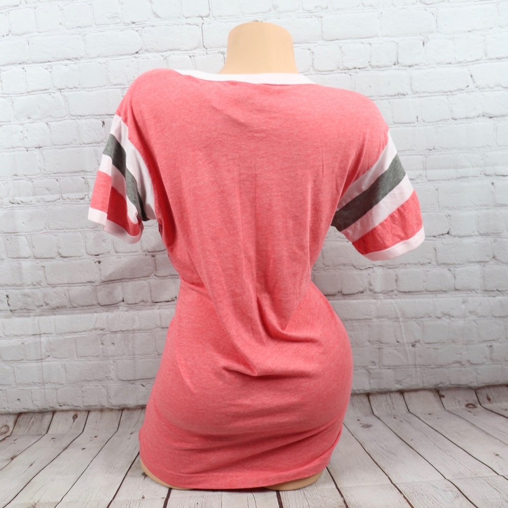 VS PINK Logo Print Short Sleeve Tee Shirt - Picture 6 of 7